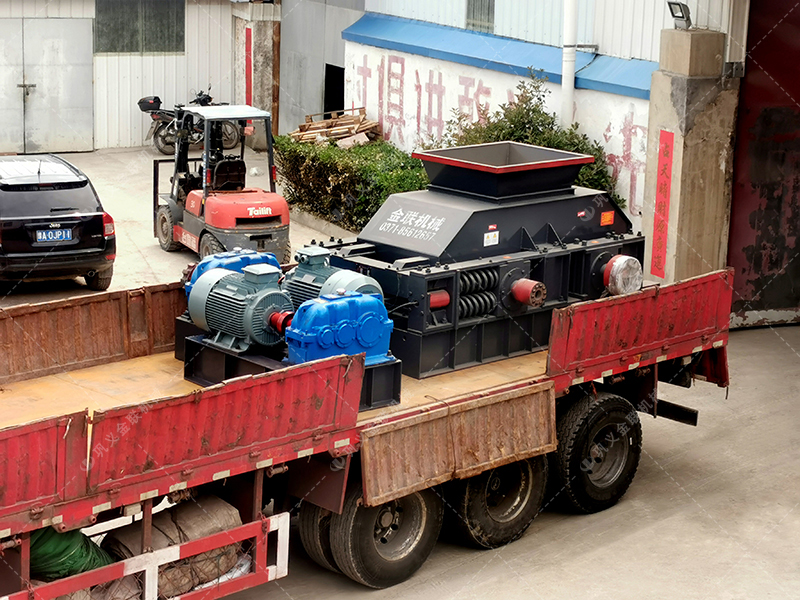 花崗巖制成沙子用對輥制沙機(jī)還是沖擊制砂機(jī)，哪個好用？