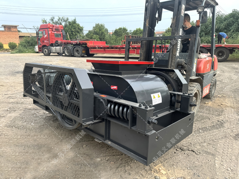 采購(gòu)雙齒輥破碎機(jī)必問的7個(gè)問題！少問一個(gè)都可能被坑？