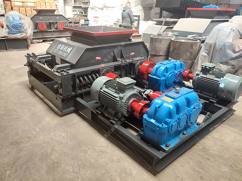 雙齒輥破碎機(jī)處理含雜原煤：專業(yè)優(yōu)勢(shì)究竟比傳統(tǒng)設(shè)備強(qiáng)在哪？