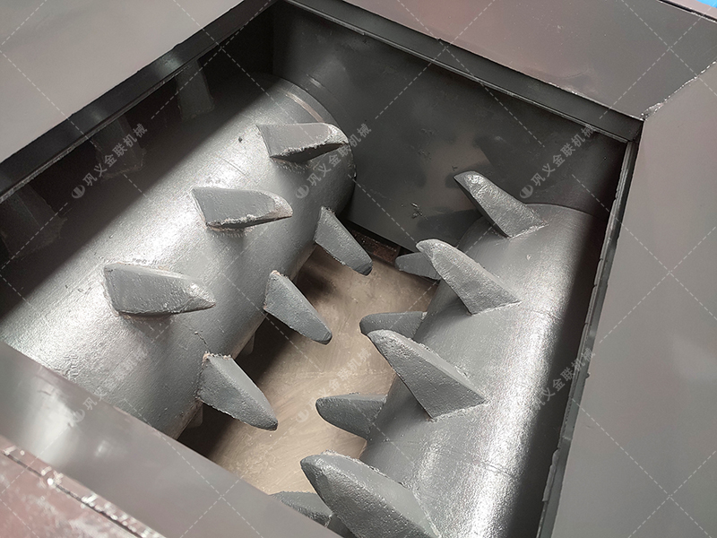 雙齒輥破碎機(jī)處理含雜原煤：專業(yè)優(yōu)勢(shì)究竟比傳統(tǒng)設(shè)備強(qiáng)在哪？